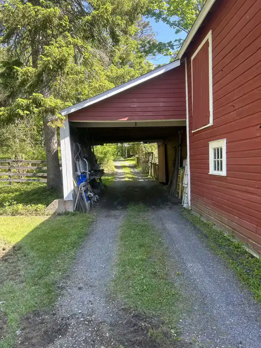 Gravel driveway installation in Dutchess County NY